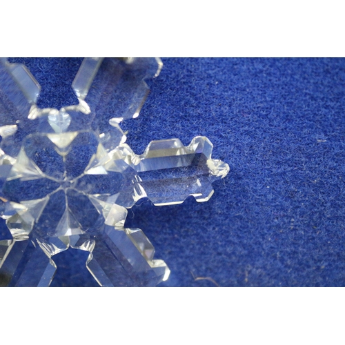 54 - Swarovski 1992 Snowflake, Minor Nibble