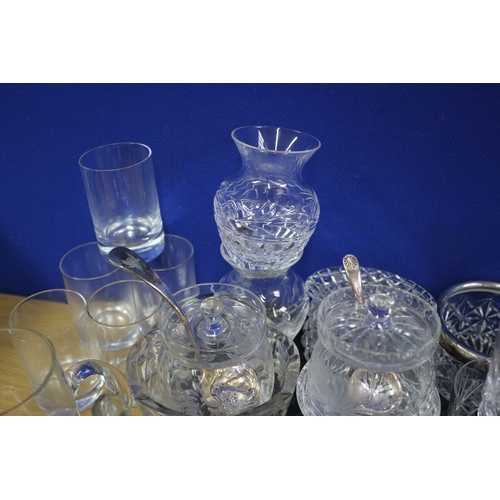 92 - Large Collection of Glasses and Glass Items