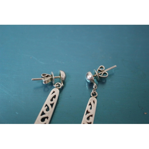 239 - Silver Drop Earrings, Total Weight: 4.1g