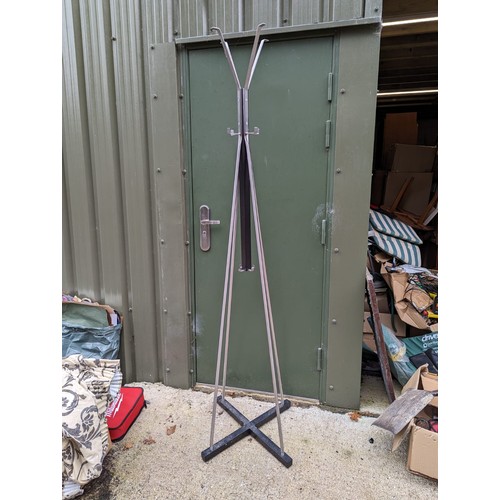 695 - Stylised Coat Stand