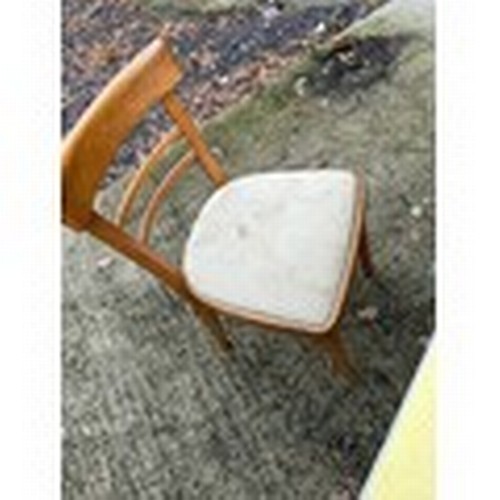 693 - Mid Century Formica Kitchen Table & 3 Chairs, chairs need a clean.