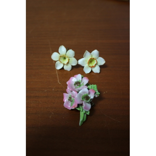 377 - Handmade Daffodil Earrings and Bunch of Flowers, Brooch, Minor AF