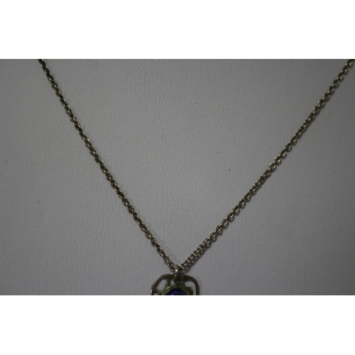 378 - 925 Chain with Pendant, 1.9g