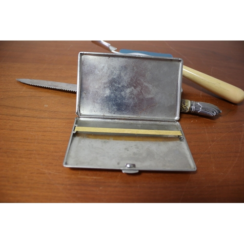 389 - 2x Part Hallmarked Silver Implements and Machine Tooled Cigarette Box, XL Stainless Blade, Horn Hand... 