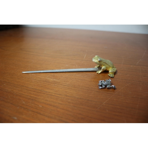 390 - 2x Frogs including Letter Opener and 925 Brooch