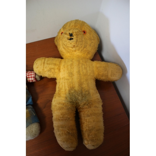 398 - x4 Vintage Teddies, Largest is 57cm