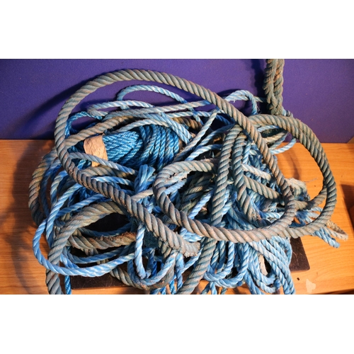 401 - Large Bundle of Ropes