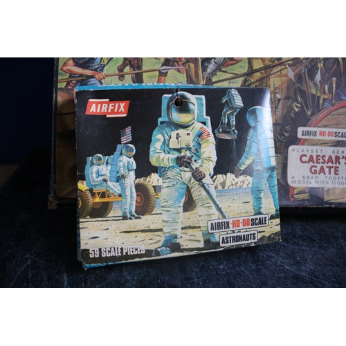 92 - 2 x Airfix Including Astronauts and Caeser’s Gate