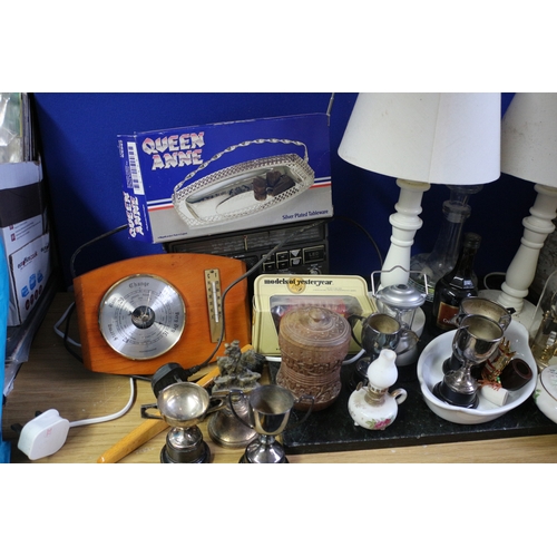 16 - Large mixed lot including lamps, Metamec clock