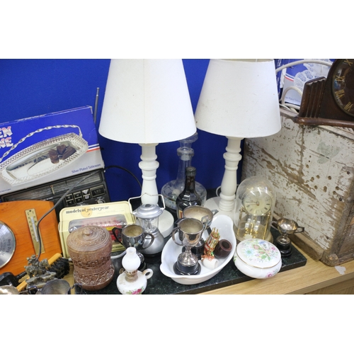 16 - Large mixed lot including lamps, Metamec clock