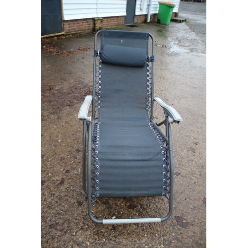 26 - Folding Garden Recliner