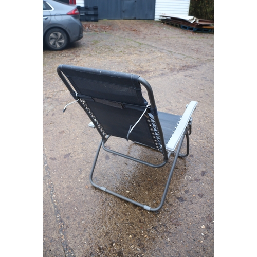 26 - Folding Garden Recliner