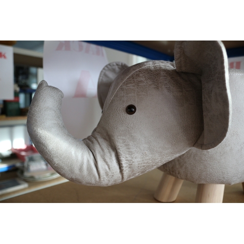 48 - Elephant Stool with Box