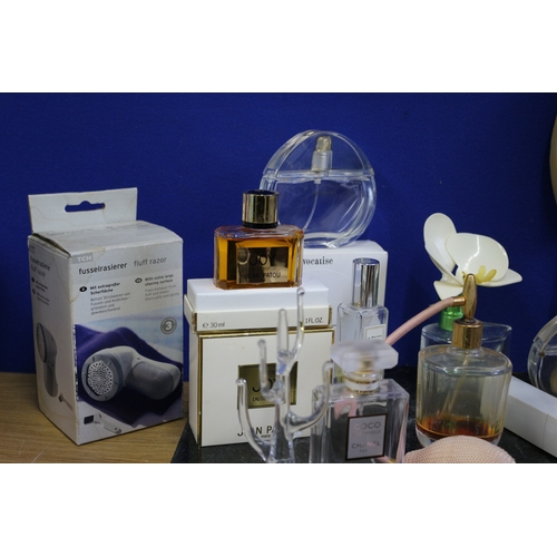 204 - Collection of Perfume Bottles and Accesories