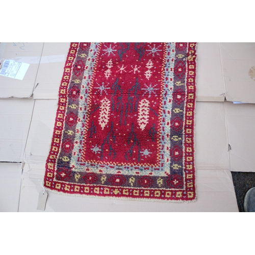 24 - VINTAGE TURKISH KILIM RUG, 130 X 70CM