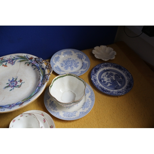 34 - MIXED LOT OF CHINA INCLUDING COALPORT, A/F BURLEIGH