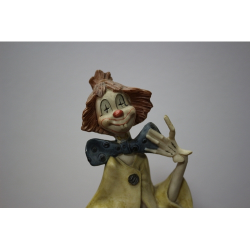 40 - CARTOON CLOWN FIGURE