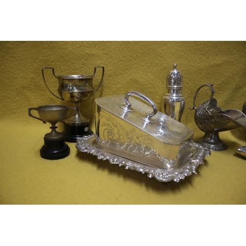 27 - Nice Selection of Good Quality Vintage Silver Plate Items including an Ornate Cheese Dish and Salt H... 