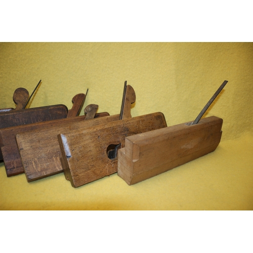 48 - 6 x Vintage Wooden Edging Planes with Blades