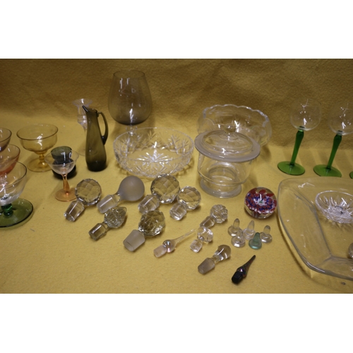 9 - Nice Selection of Glassware, some Vintage, including Crystal, Caithness, German, Paperweight and Col... 