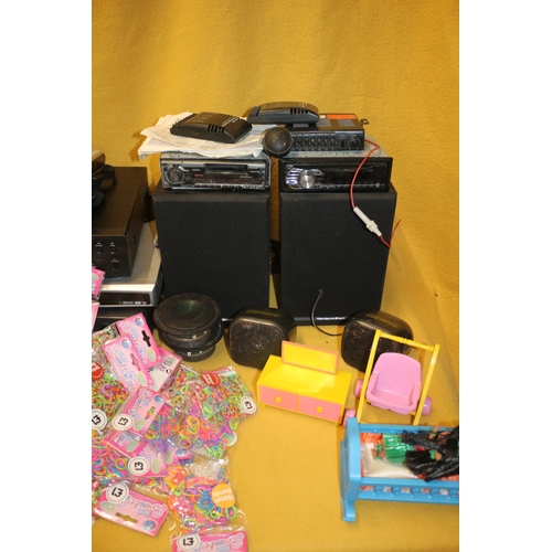 80 - Mixed Lot of Electricals and Toys including Large Quantity of Loom Bands