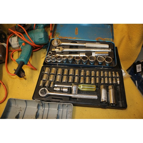 237 - Large Bundle of Tools including a Spanner Set, Socket Set Boxed and much more - View Pictures