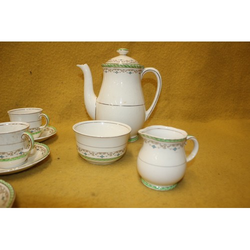 254 - Small Set of 6 Tea Set