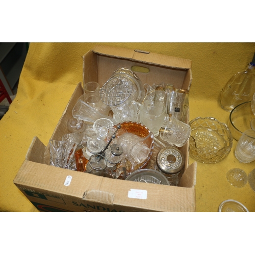 39 - Large Selection of Glassware Items