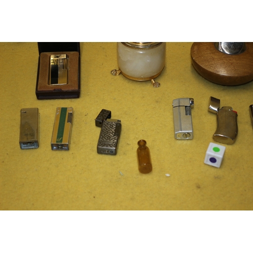 6 - Nice Selection of Vintage Pocket and Table Lighters including Ronson, Calibri and Others