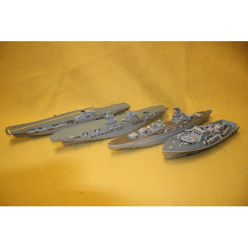 330 - 4 x Model Boats