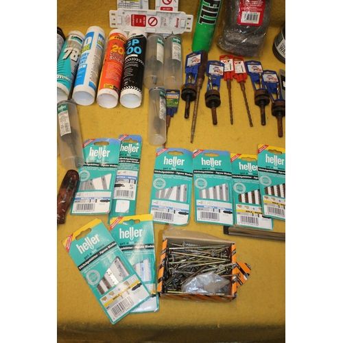 353 - Large Quantity of Drill Bits, Jigsaw Blades, Sander Discs, Screws and Much More