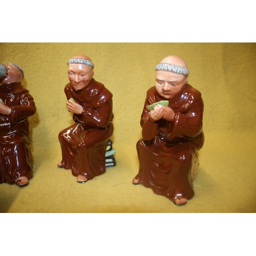 101 - x4 Monks With Table