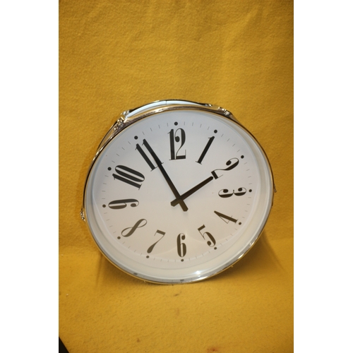 119 - Large Drum Style Clock, Working, 42cm Diameter