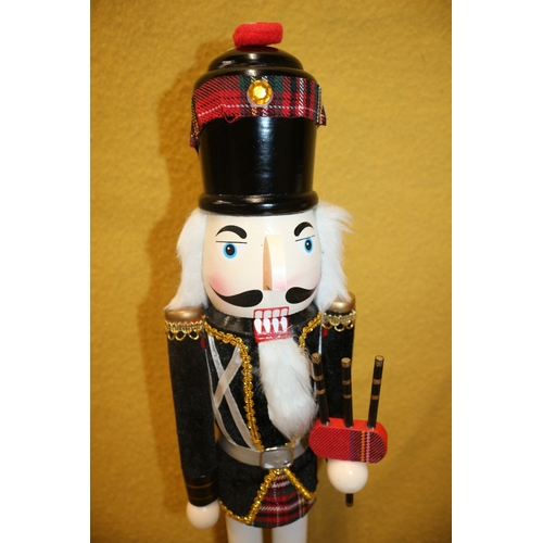 134 - XL Nutcracker, 52cm