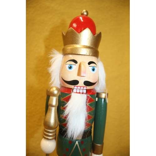 138 - Nutcracker, 38cm