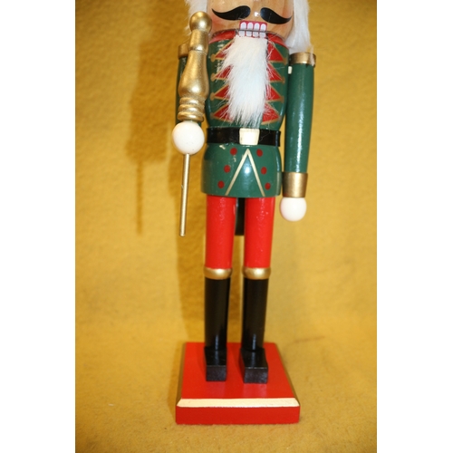 138 - Nutcracker, 38cm