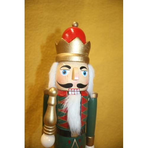 139 - Nutcracker, 38cm