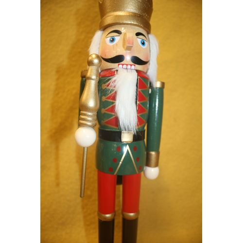 139 - Nutcracker, 38cm