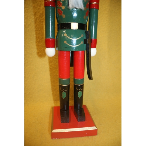 140 - Nutcracker, 38cm