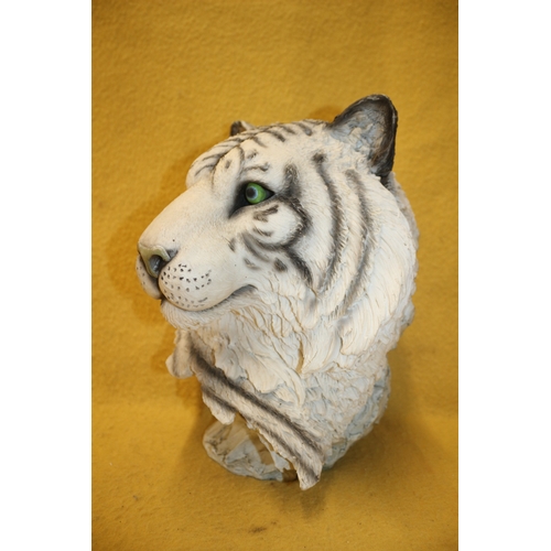 173 - Resin White Tiger , 31cm Tall