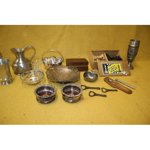 188 - Mixed Bundle Including Metal ware