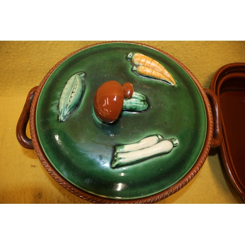 477 - 1930's Belgium Made Tellurite Majolica Styled Pot with Lid Designed Like a Basket with Vegetables on... 