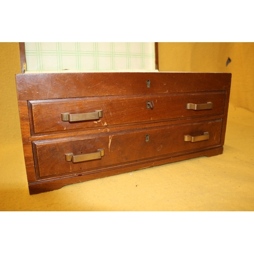 490 - Vintage Collectors Box with 2 x Drawers and Fold Open Lid