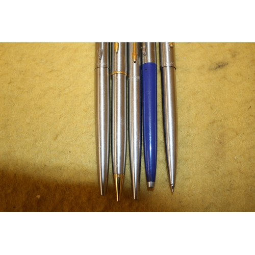 496 - Selection of Parker Pens