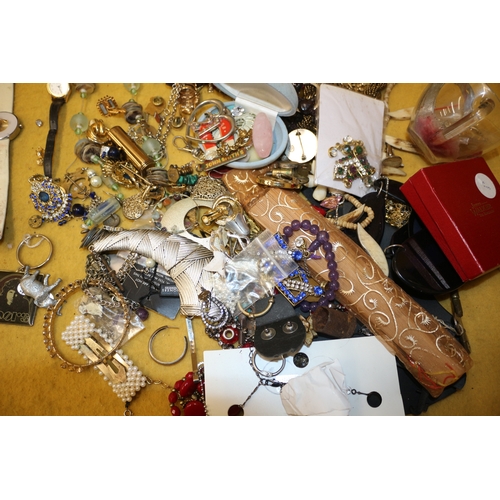 508 - Large Mixed Lot of Costume Jewellery, Watches and Other Interesting Items