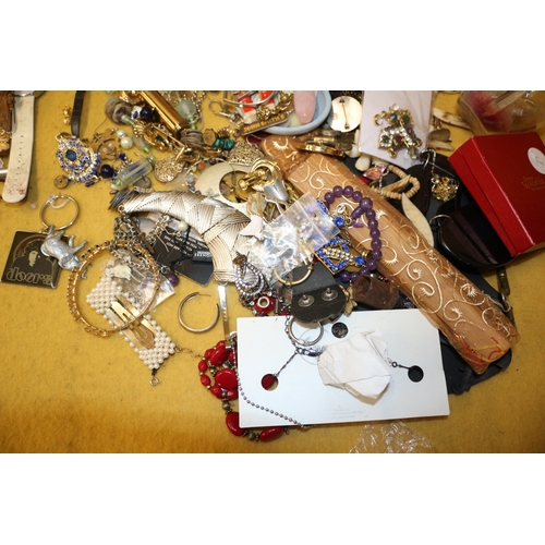 508 - Large Mixed Lot of Costume Jewellery, Watches and Other Interesting Items