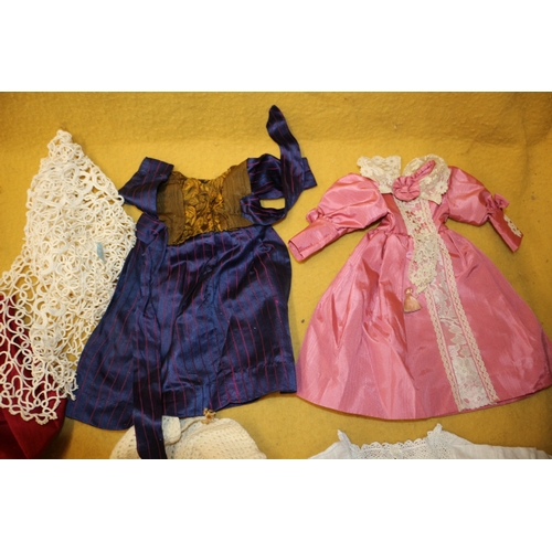 512 - Nice Selection of Vintage Dolls Clothing