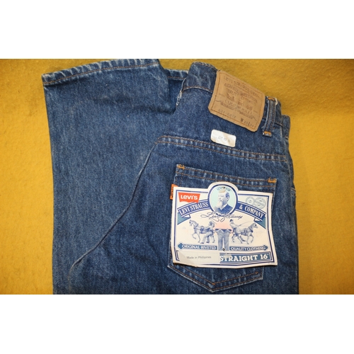 513 - Pair of Brand New Levi Strauss & Co Jeans - W28