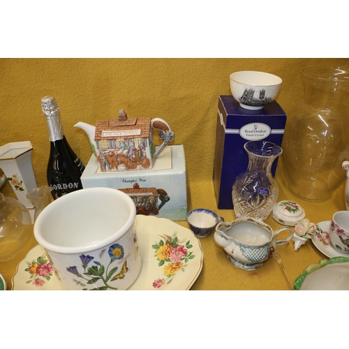 517 - Nice Selection of Chinaware