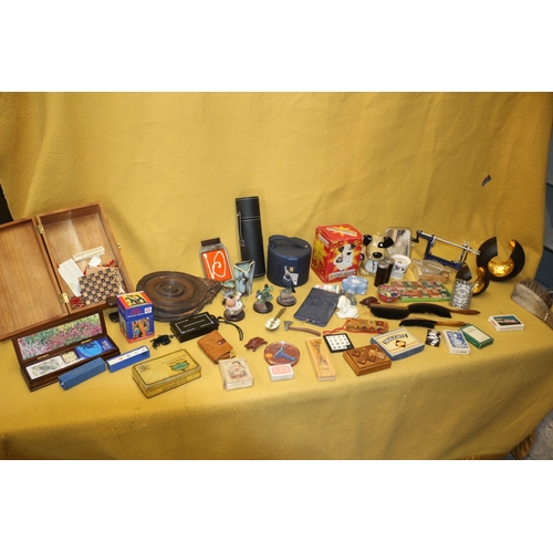 520 - Interesting Mixed Lot including Vintage Games and Bellows